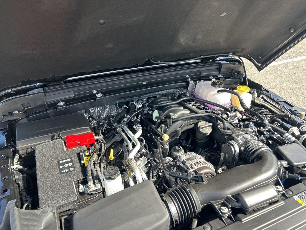 new 2025 Jeep Gladiator car, priced at $36,624