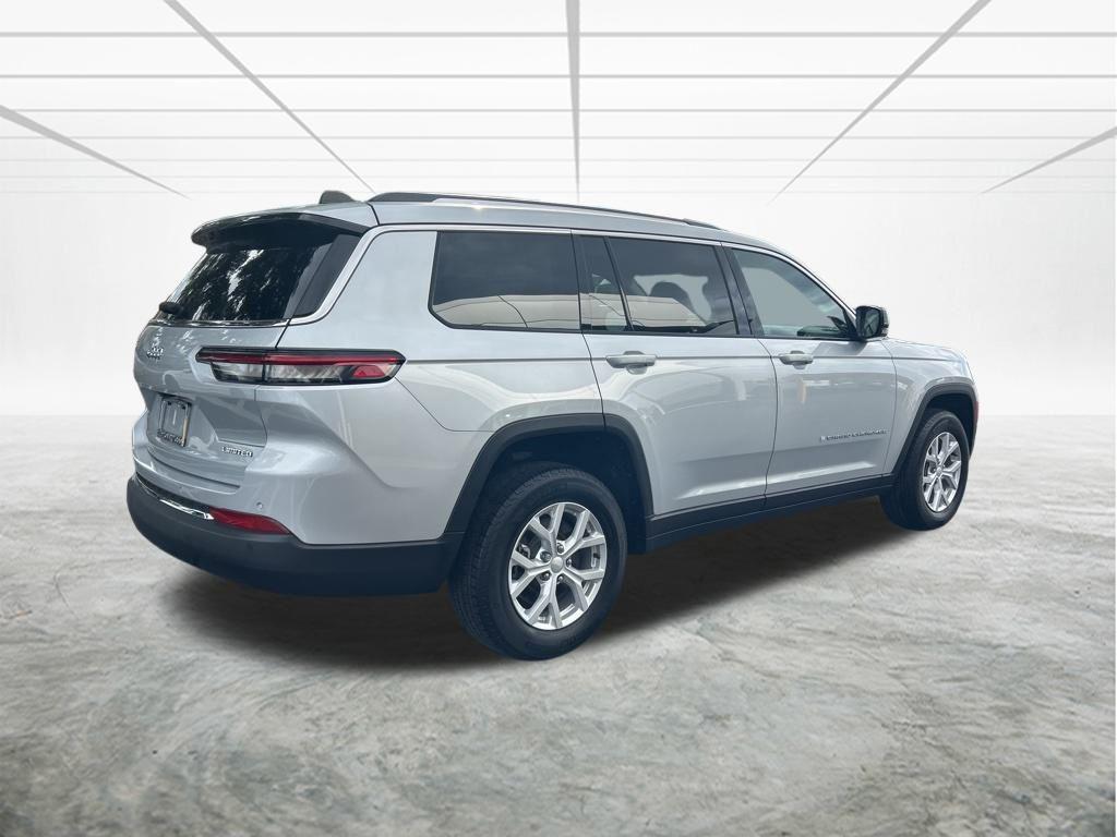 new 2024 Jeep Grand Cherokee L car, priced at $43,036