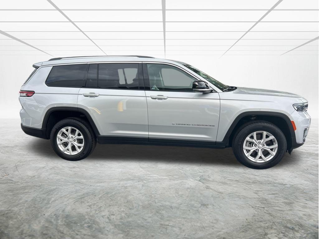 new 2024 Jeep Grand Cherokee L car, priced at $43,036