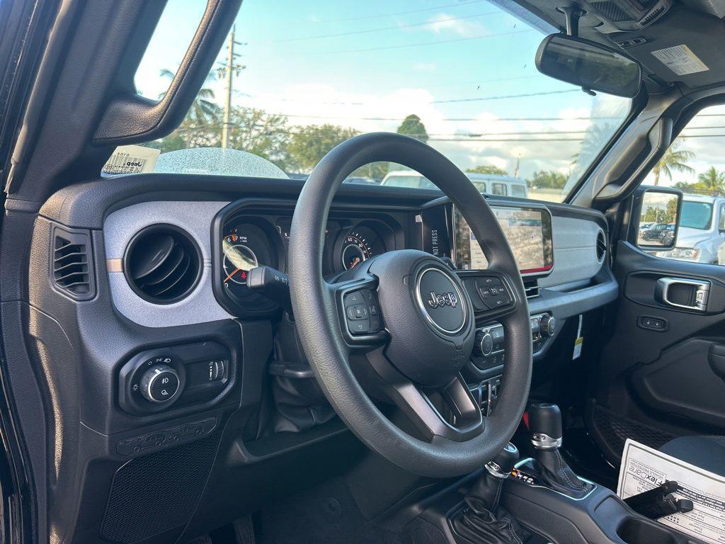 new 2026 Jeep Gladiator car, priced at $40,686