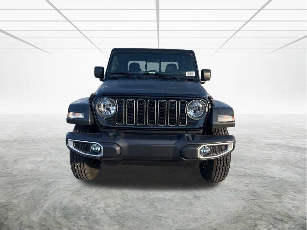 new 2026 Jeep Gladiator car, priced at $40,686