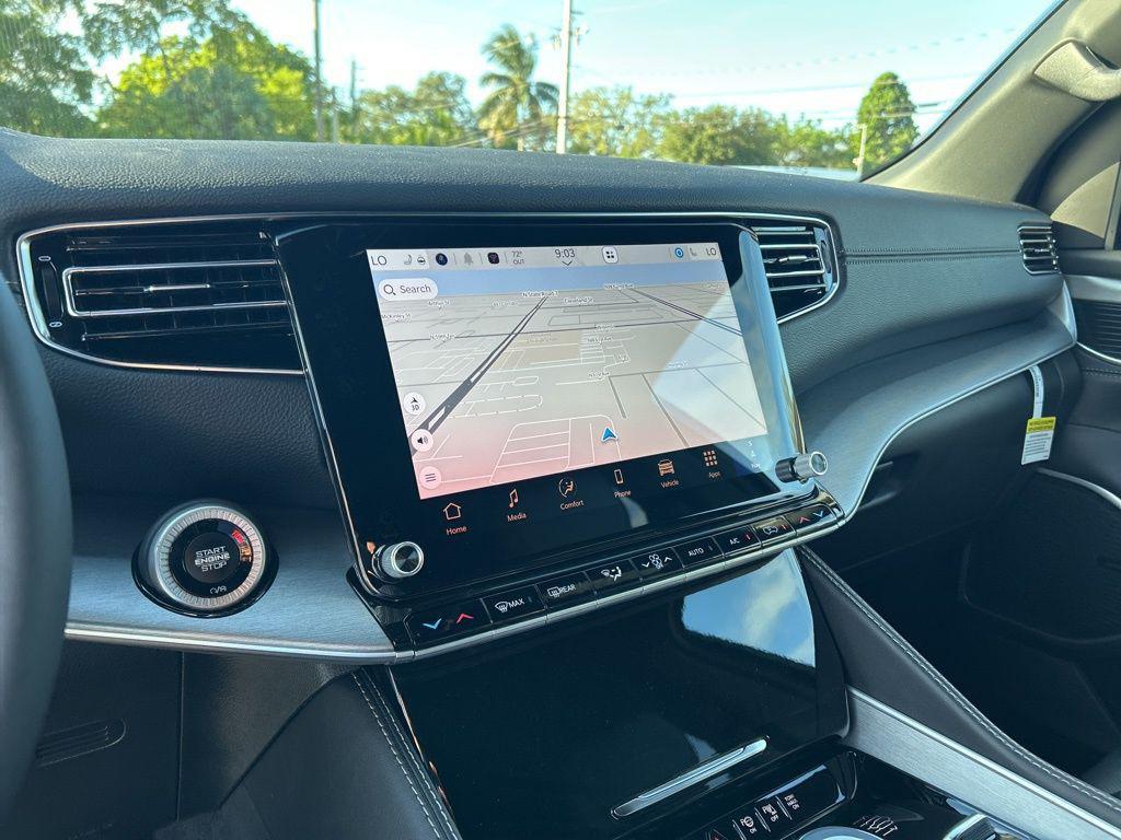 new 2025 Jeep Wagoneer L car, priced at $70,082