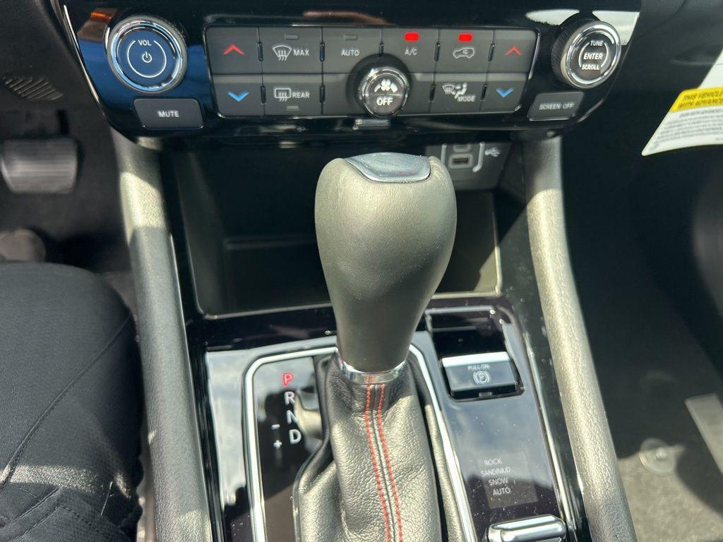 new 2025 Jeep Compass car, priced at $32,395