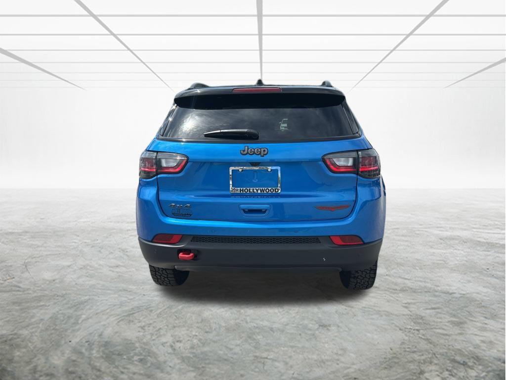 new 2025 Jeep Compass car, priced at $32,395