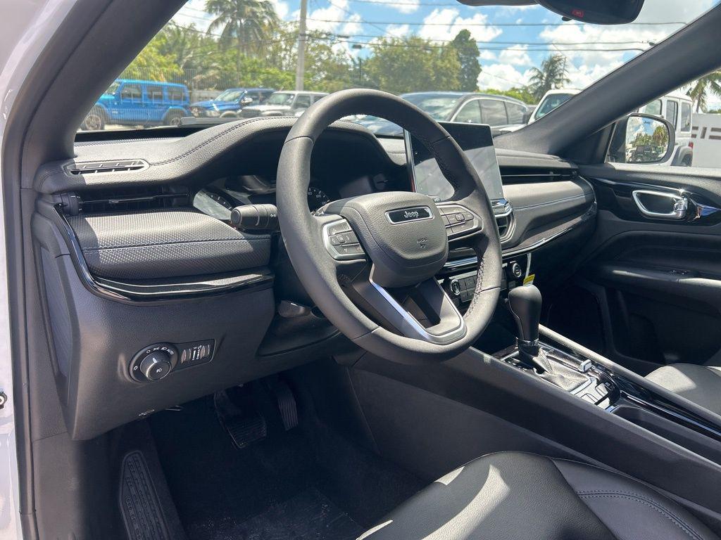 new 2025 Jeep Compass car, priced at $27,711