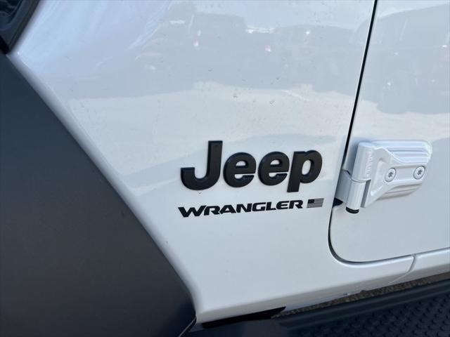 new 2025 Jeep Wrangler car, priced at $51,540