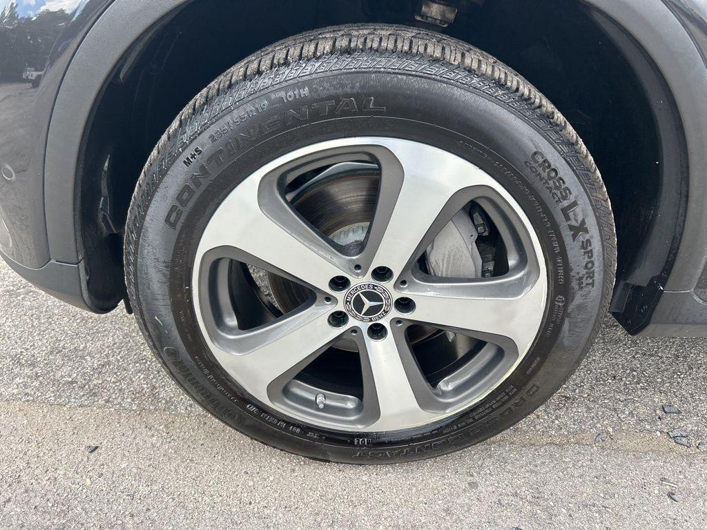 used 2020 Mercedes-Benz GLC 300 car, priced at $19,905