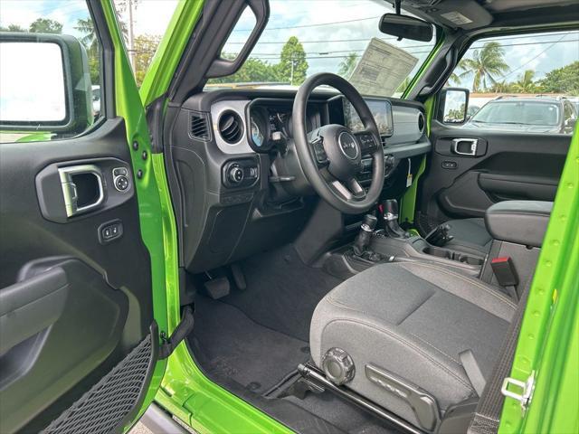 new 2025 Jeep Gladiator car, priced at $37,547