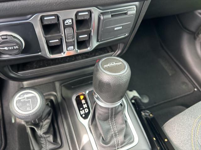new 2025 Jeep Gladiator car, priced at $37,547