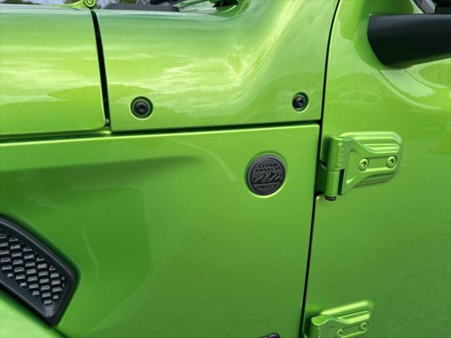 new 2025 Jeep Gladiator car, priced at $37,547