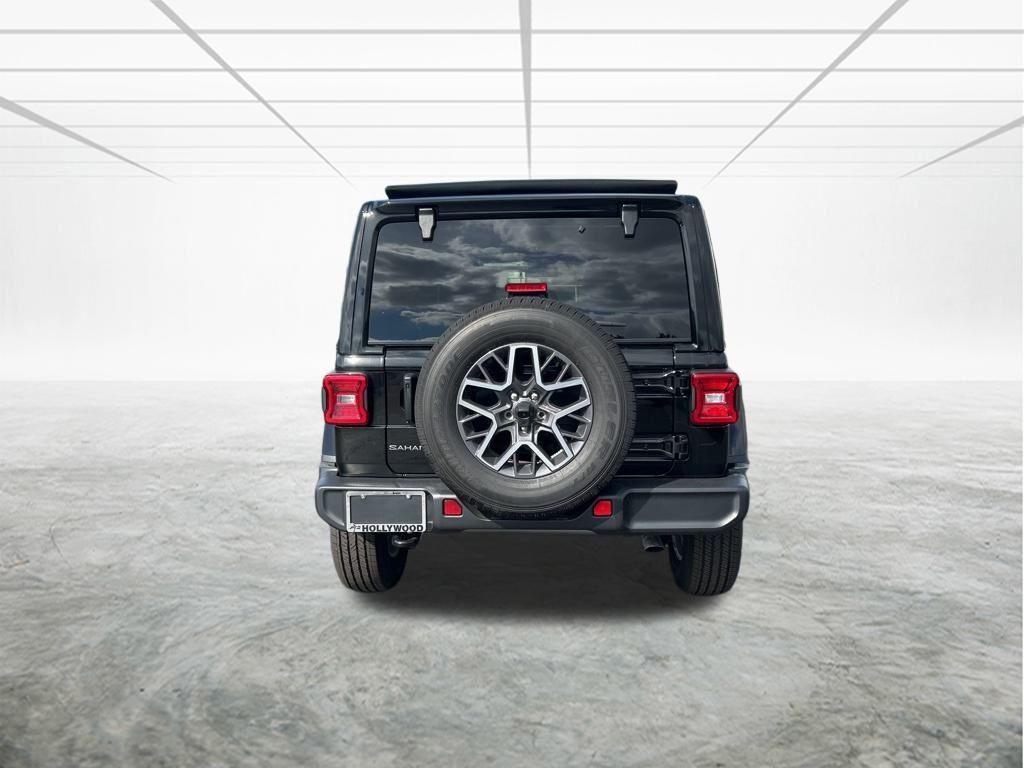 new 2025 Jeep Wrangler car, priced at $46,232