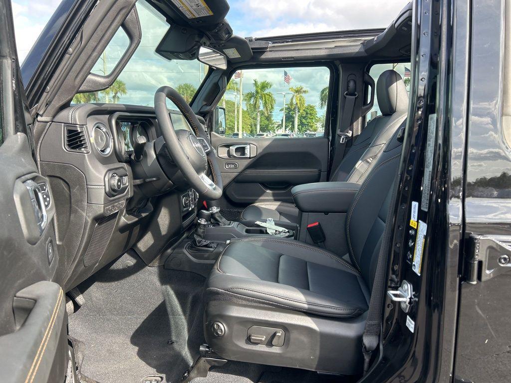 new 2025 Jeep Wrangler car, priced at $46,232