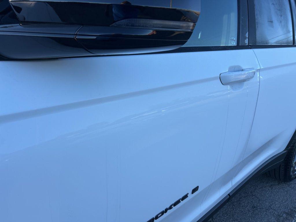 new 2025 Jeep Grand Cherokee L car, priced at $40,210