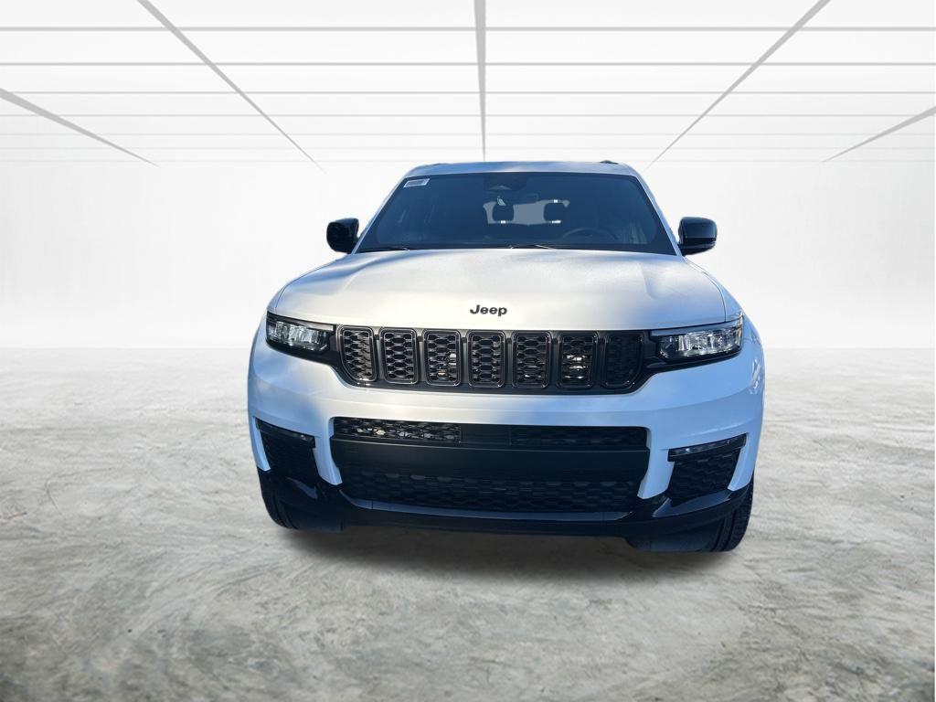 new 2025 Jeep Grand Cherokee L car, priced at $40,210