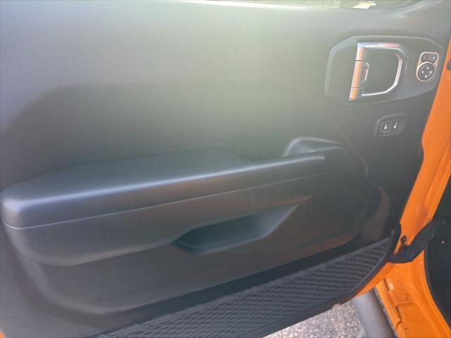 used 2021 Jeep Gladiator car, priced at $33,214