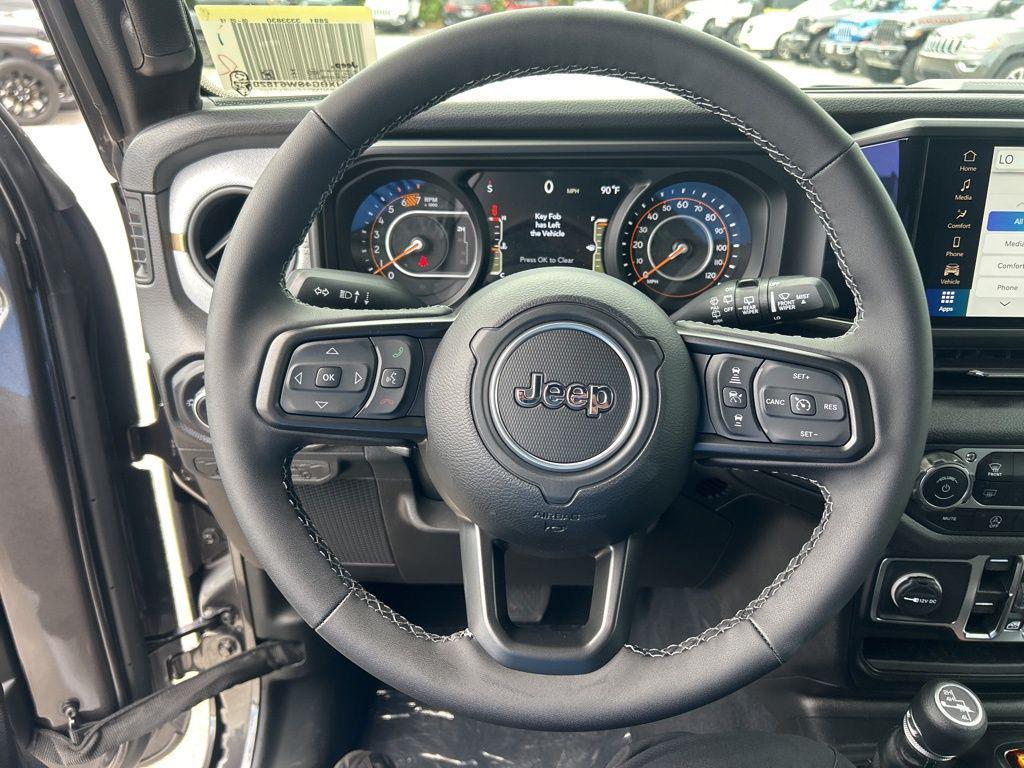 new 2025 Jeep Wrangler car, priced at $47,266
