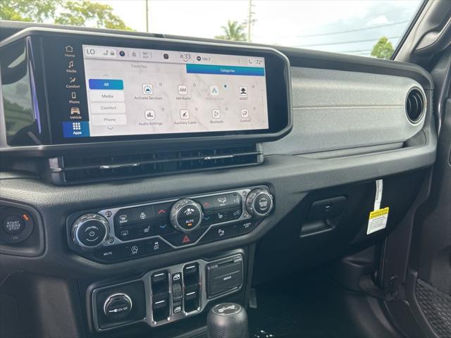 new 2025 Jeep Wrangler car, priced at $44,716