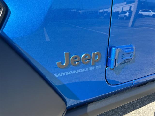 new 2025 Jeep Wrangler car, priced at $64,035