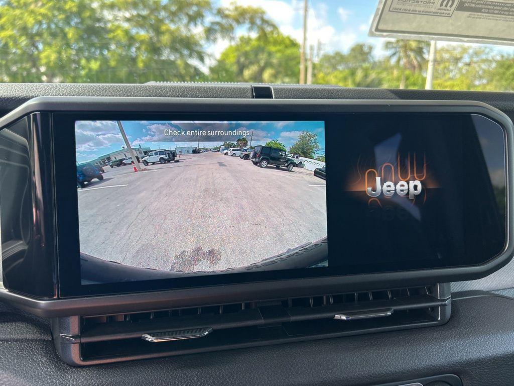 new 2025 Jeep Wrangler car, priced at $51,501