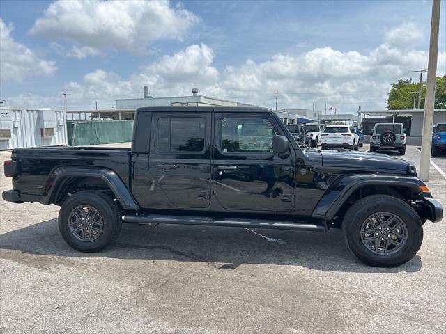 new 2024 Jeep Gladiator car, priced at $47,083