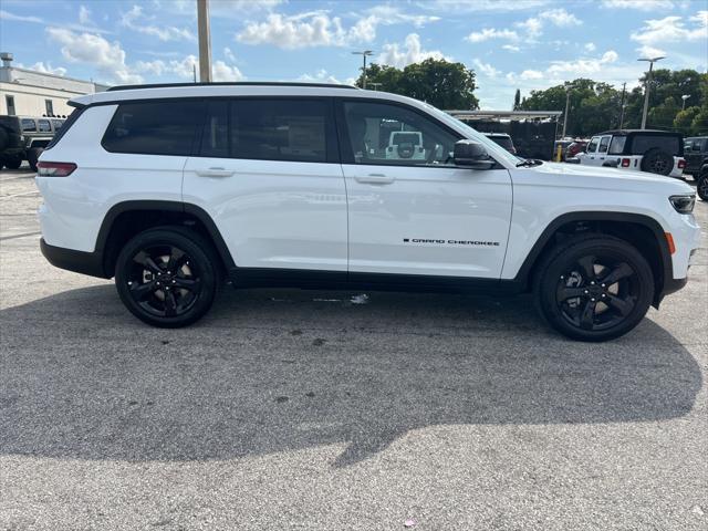 new 2024 Jeep Grand Cherokee L car, priced at $41,221