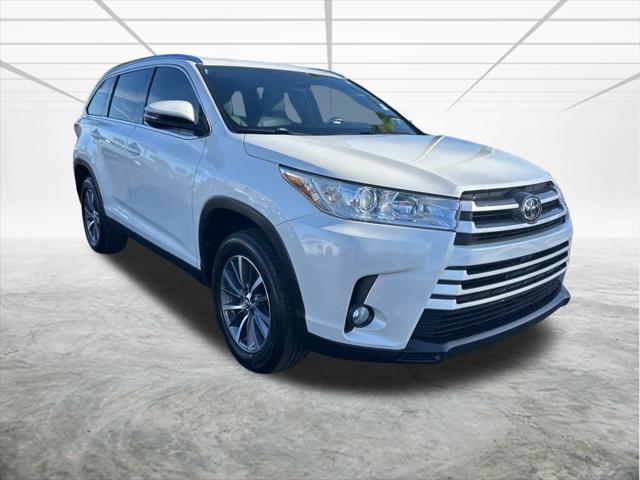 used 2019 Toyota Highlander car, priced at $24,900