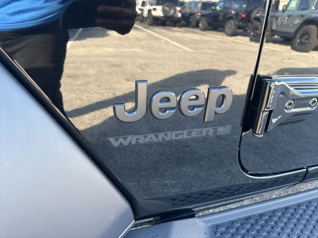 new 2025 Jeep Wrangler car, priced at $36,855