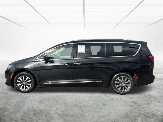 used 2019 Chrysler Pacifica car, priced at $23,414