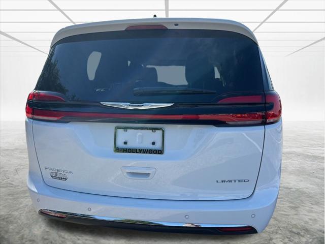 new 2024 Chrysler Pacifica car, priced at $42,445