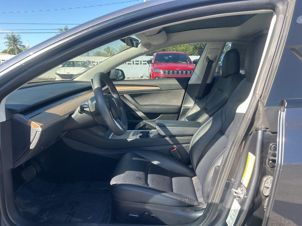 used 2022 Tesla Model 3 car, priced at $20,095