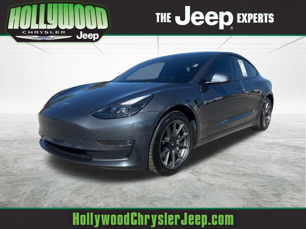 used 2022 Tesla Model 3 car, priced at $20,095