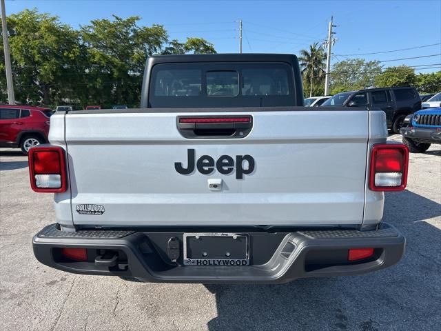 new 2024 Jeep Gladiator car, priced at $39,861