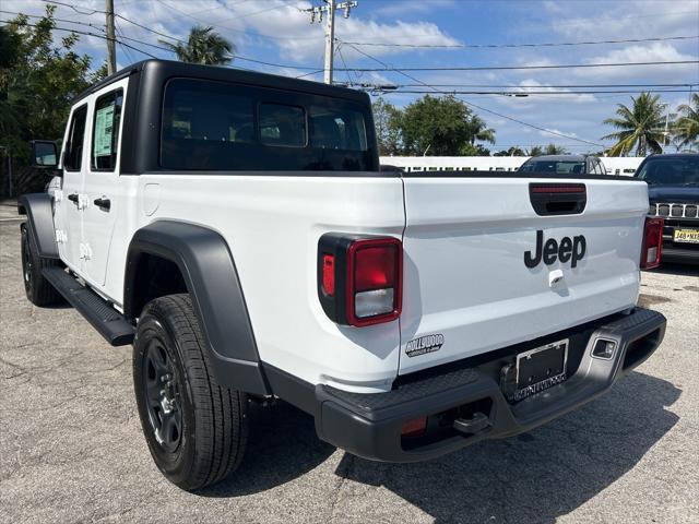 new 2024 Jeep Gladiator car, priced at $39,343