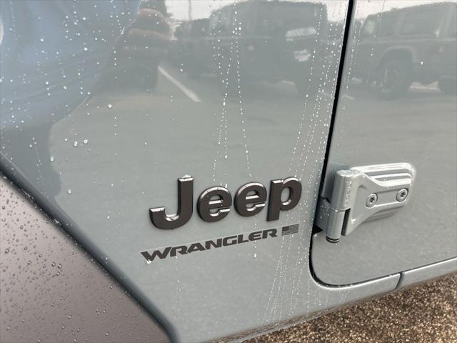 new 2025 Jeep Wrangler car, priced at $48,340