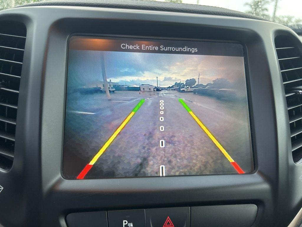 used 2018 Jeep Cherokee car, priced at $15,675