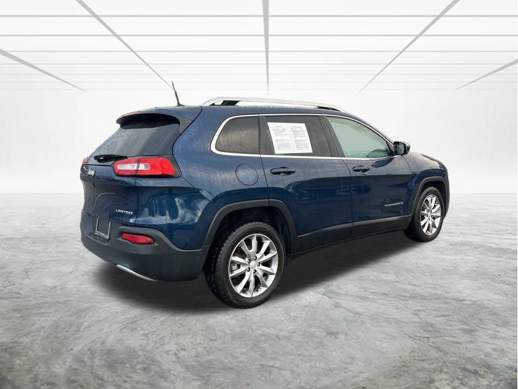 used 2018 Jeep Cherokee car, priced at $15,675