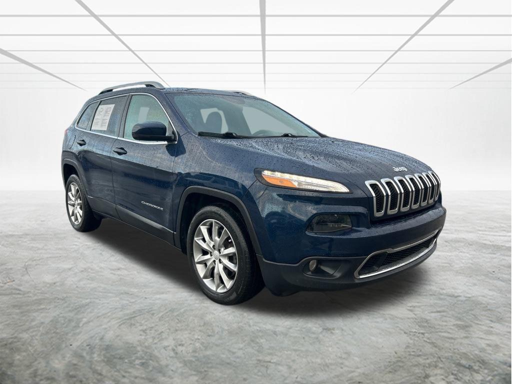 used 2018 Jeep Cherokee car, priced at $15,675