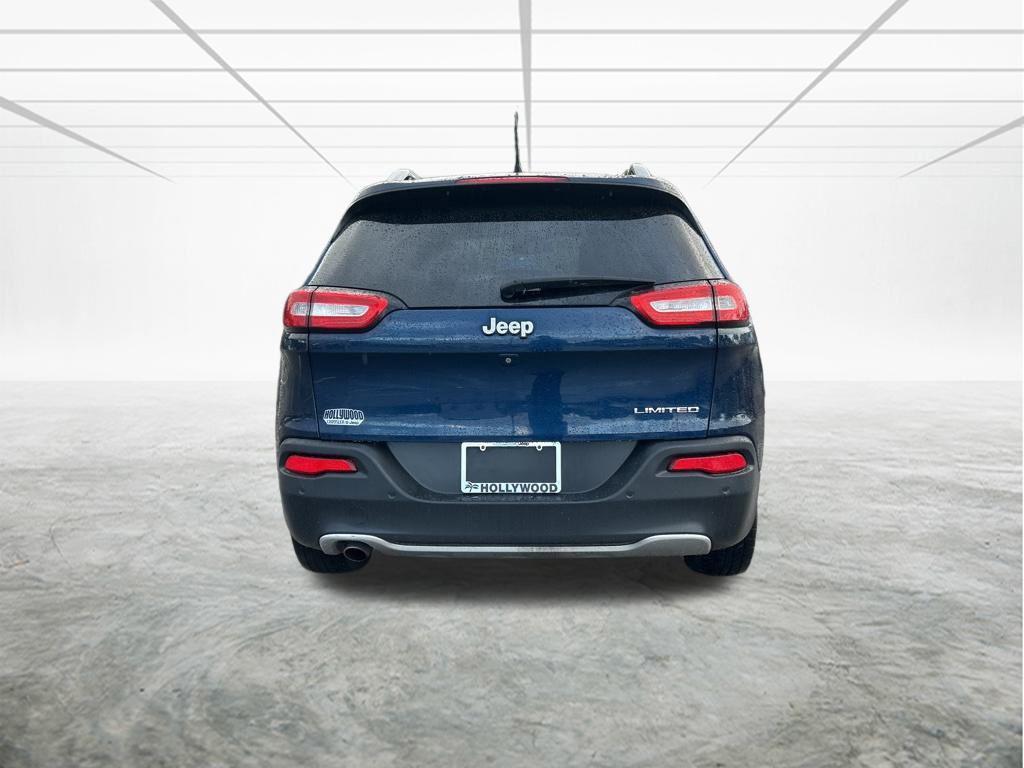 used 2018 Jeep Cherokee car, priced at $15,675