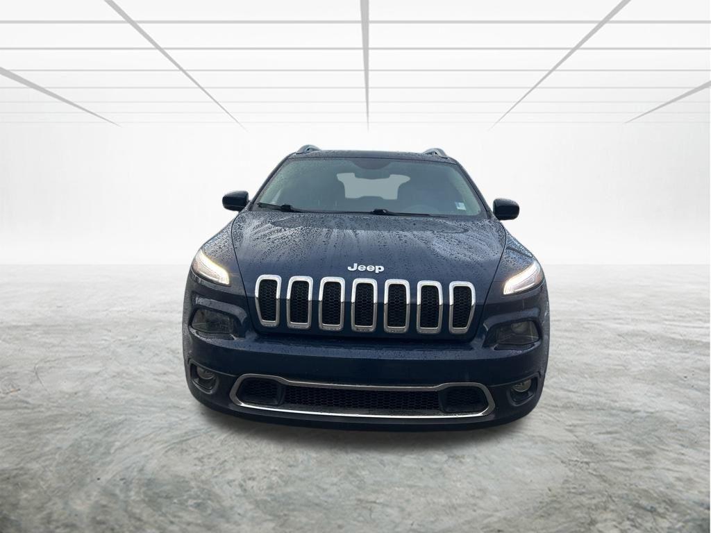 used 2018 Jeep Cherokee car, priced at $15,675