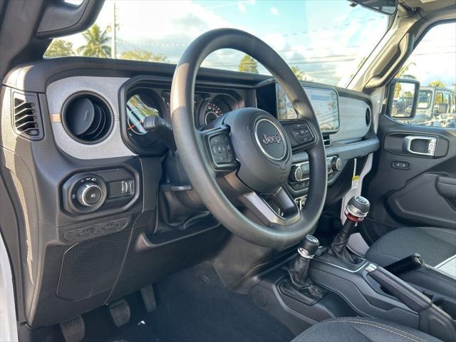 new 2025 Jeep Wrangler car, priced at $36,260