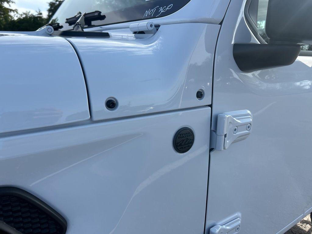 new 2026 Jeep Wrangler car, priced at $35,261