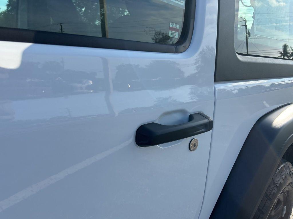 new 2026 Jeep Wrangler car, priced at $35,261