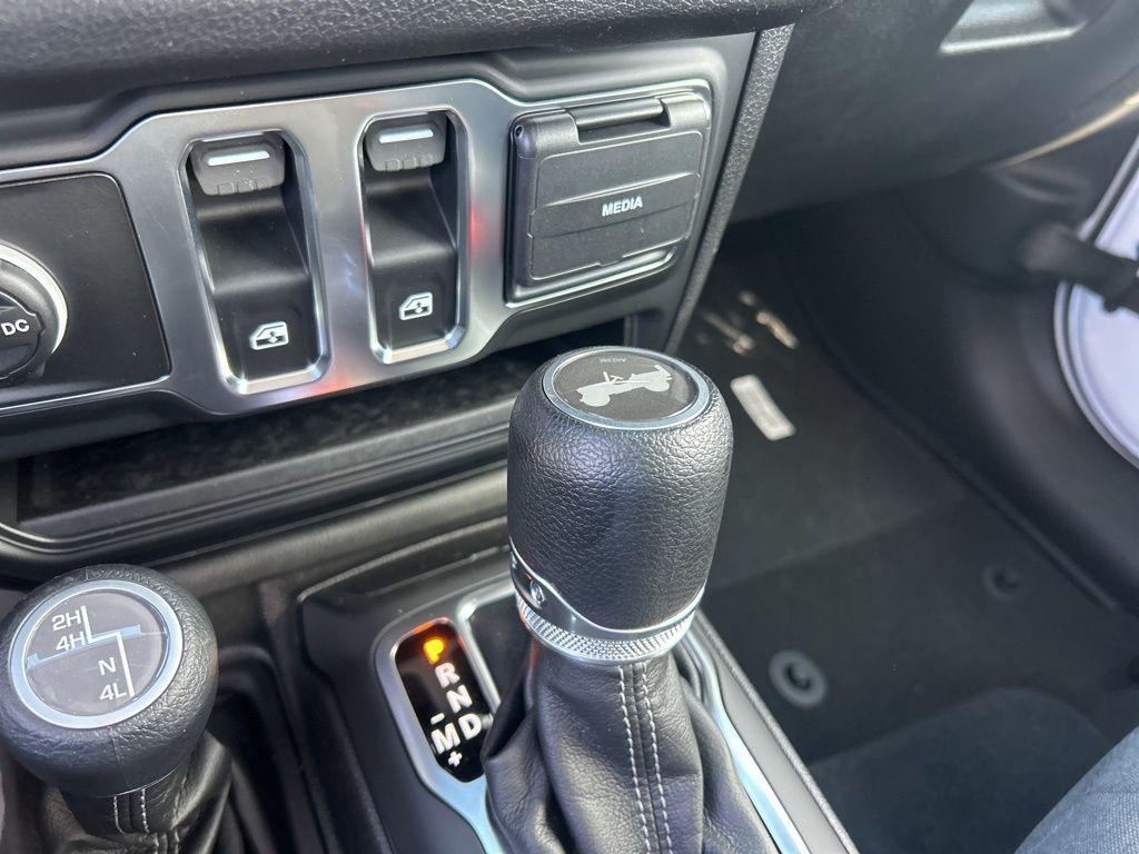 new 2026 Jeep Wrangler car, priced at $35,261