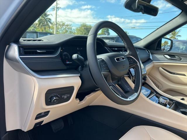 new 2025 Jeep Grand Cherokee L car, priced at $43,600