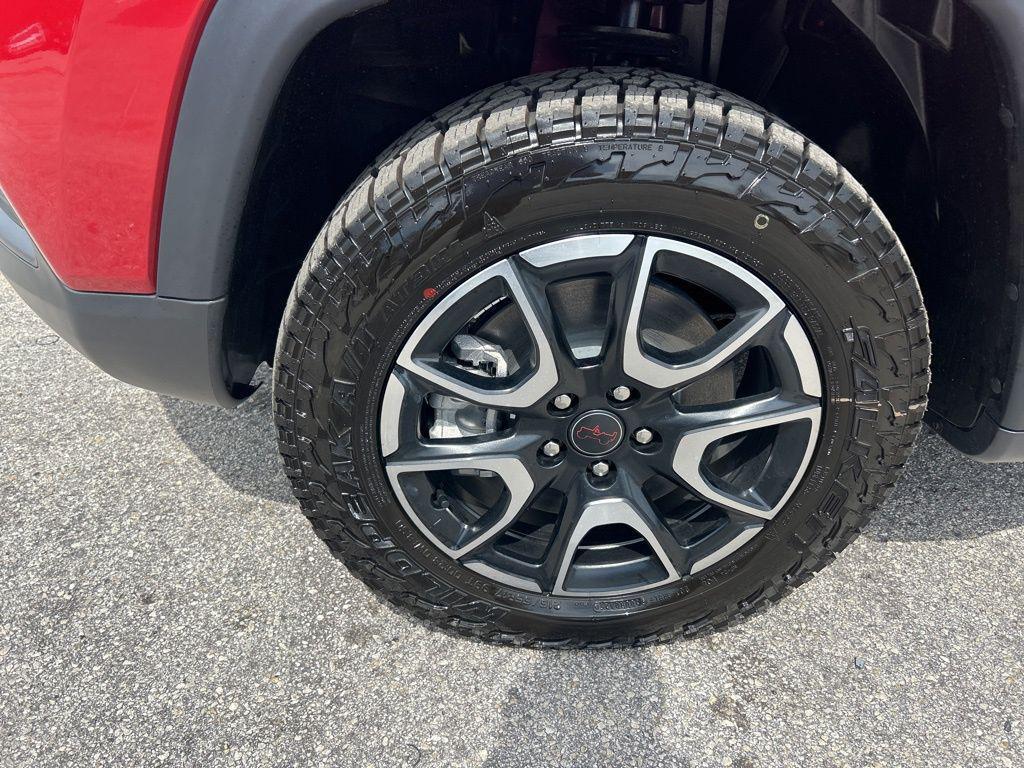 new 2025 Jeep Compass car, priced at $29,995