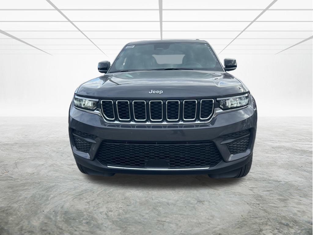 new 2025 Jeep Grand Cherokee car, priced at $37,012