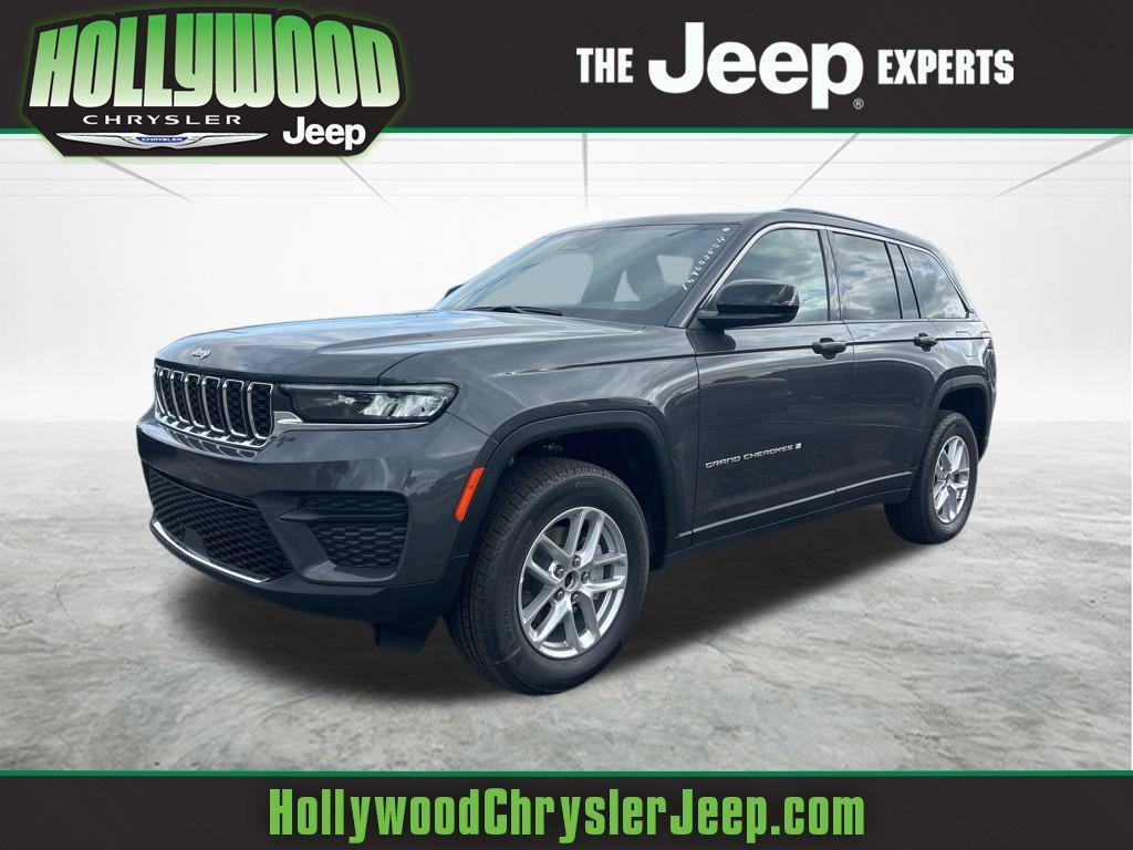 new 2025 Jeep Grand Cherokee car, priced at $37,012