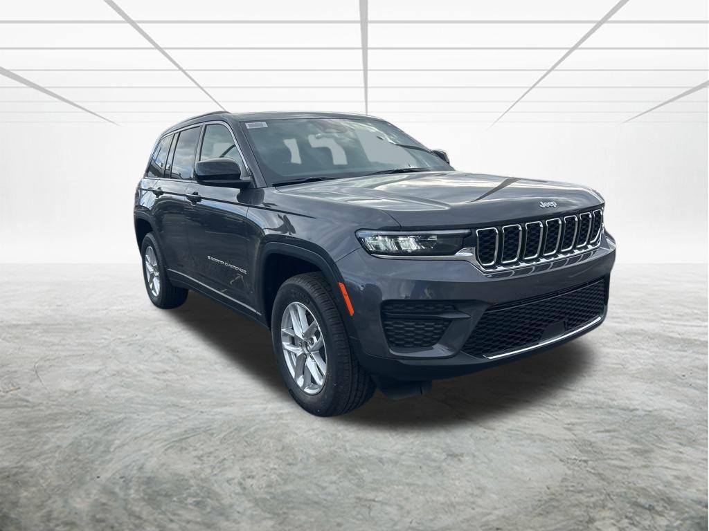 new 2025 Jeep Grand Cherokee car, priced at $37,012