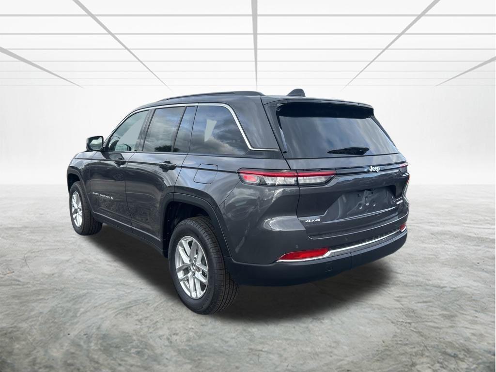 new 2025 Jeep Grand Cherokee car, priced at $37,012