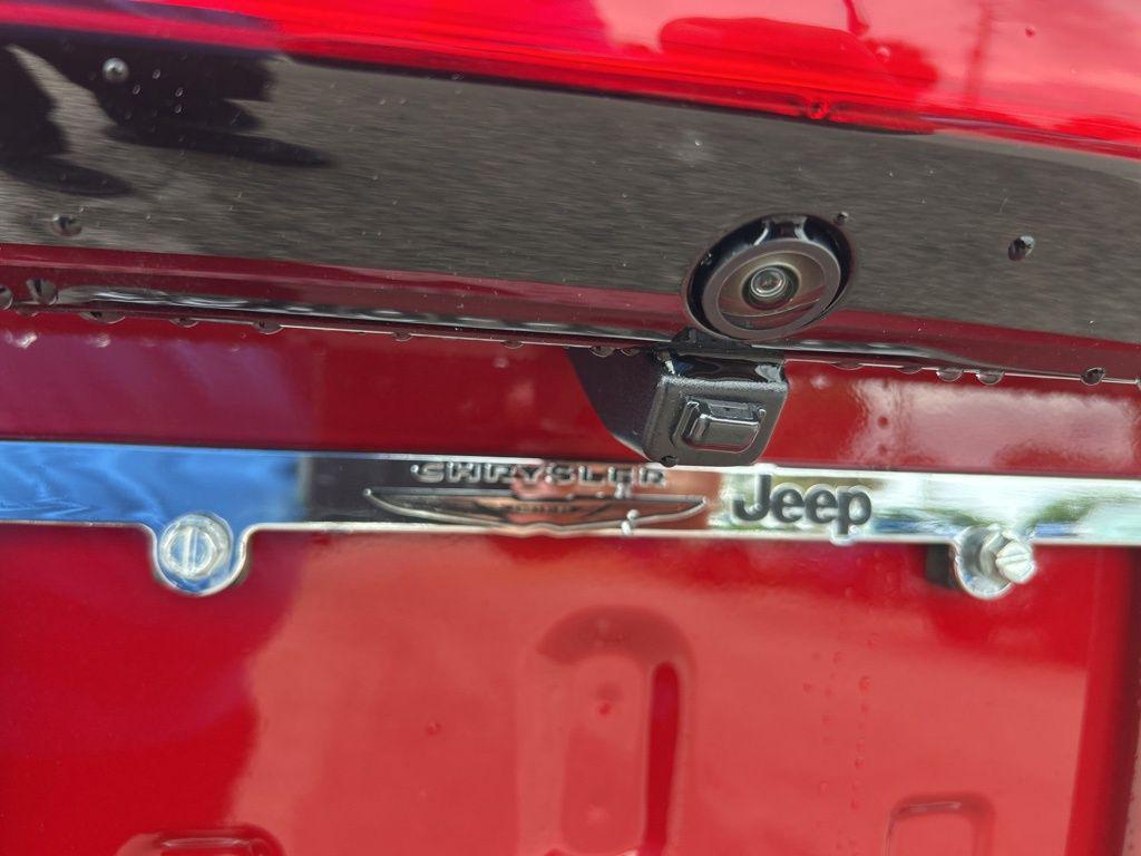 new 2026 Chrysler Pacifica car, priced at $41,443